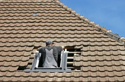 Pose de velux - Courlon-sur-Yonne